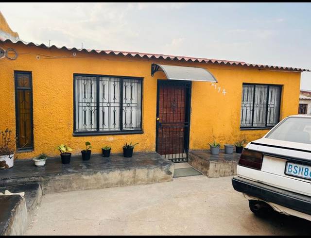 5 BEDROOM HOUSE FOR SALE IN TEMBISA CENTRAL